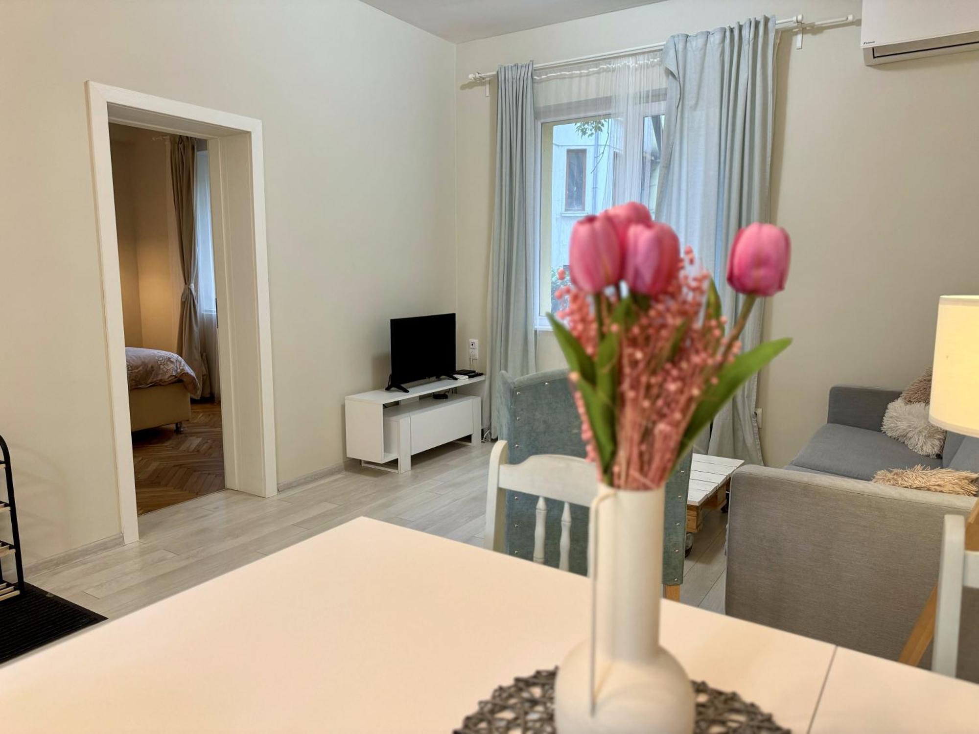 Sofia Center - Visionz Apartment Екстериор снимка